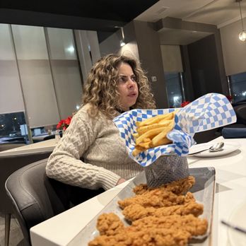 Westside Social Eatery - fried chicken and fries - Breakfast & Brunch Near Me - Toronto, Ontario