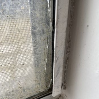 Real Property Management Southland - Broken windows that they never fixed for us. All of this stuff was document in moved in inspection. - Property Management Near Me - Long Beach, California Real Property Management Southland - Broken windows that they never fixed for us. All of this stuff was document in moved in inspection. - Property Management Near Me - Long Beach, California