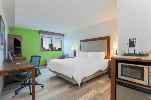 Holiday Inn Express & Suites Fort Worth Downtown by IHG by null