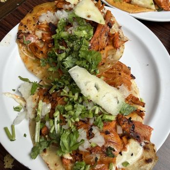Taquería El Califa - El pastor with cheese tacos - Tacos Near Me - Ciudad de México, DIF