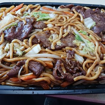 Great Wall Chinese Restaurant - Beef lo mein. I got three meals out of this. So yummy! - Chinese Near Me - Elkridge, Maryland Great Wall Chinese Restaurant - Beef lo mein. I got three meals out of this. So yummy! - Chinese Near Me - Elkridge, Maryland