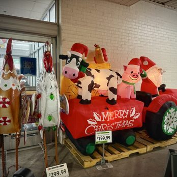 Tractor Supply - These Farm Animals are Ready for Christmas! - Farming Equipment Near Me - Dunnellon, Florida Tractor Supply - These Farm Animals are Ready for Christmas! - Farming Equipment Near Me - Dunnellon, Florida