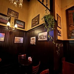 McMenamins Roseburg Station Pub & Brewery