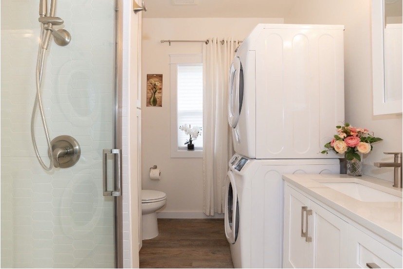 Slide of Lolark Contractors