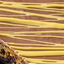 Crumbl - Menomonee Falls - 9/21/26 - 9/26/26: Dubai-Style Chocolate Brownie