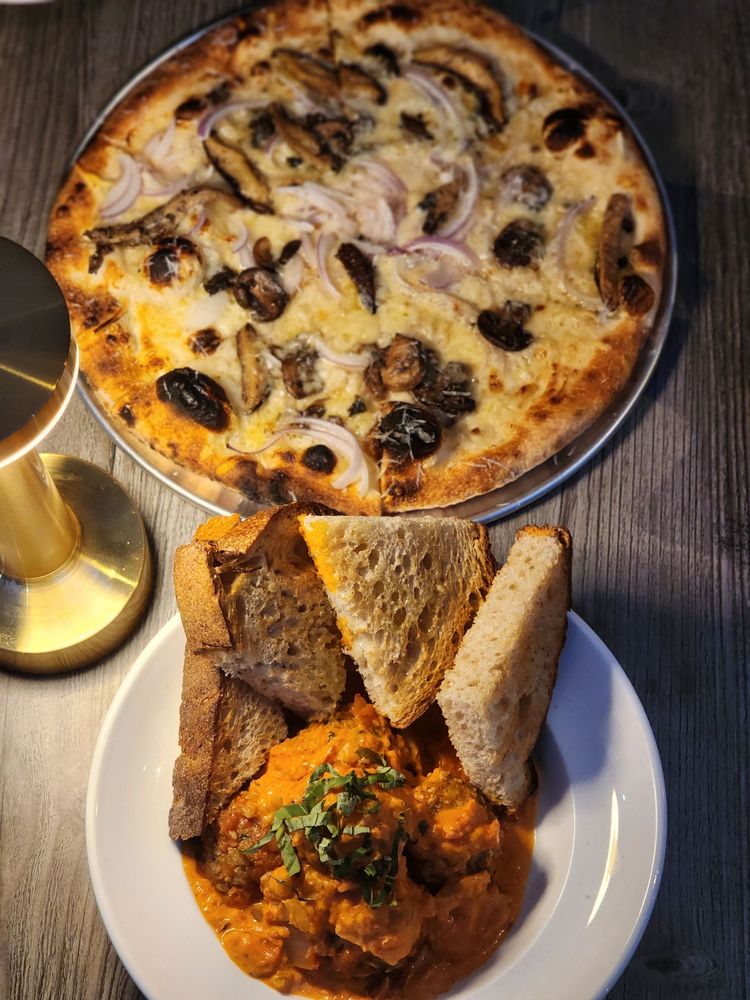 ZINC CAFÉ & MARKET Updated April 2024 167 Photos & 99 Reviews 195