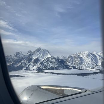 Jackson Hole Airport - JAC - Airports Near Me - Jackson, Wyoming