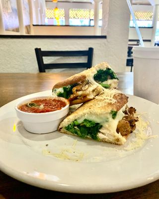 Guido’s Restaurant and Pizzeria by null