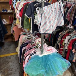 Penelope's Closet - Kid's Clothes