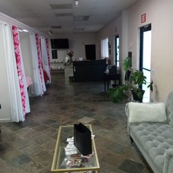 Lash Bar Studio - Another shot of the interior.