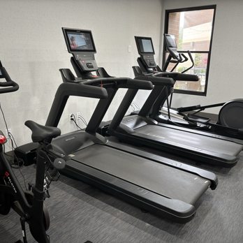 DoubleTree by Hilton Dayton Fairborn - Fitness center - Hotels Near Me - Fairborn, Ohio