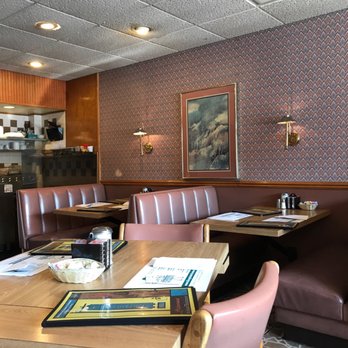 Whitney Street - Second dining room - Diners Near Me - Grayslake, Illinois