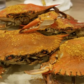 United Buffet - three crabs on a white plate - Buffets Near Me - Philadelphia, Pennsylvania