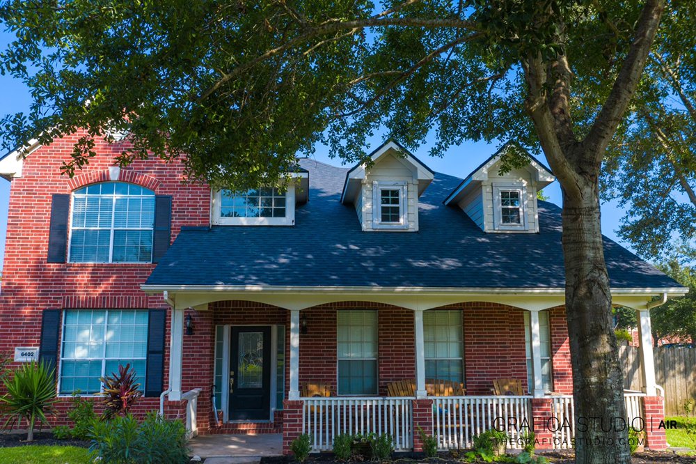 Slide of Callender Roofing Services