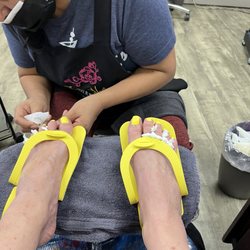 Fashion Nails - Getting my toes done yellow