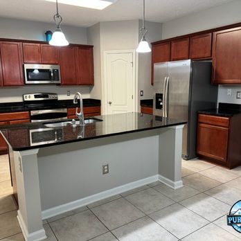 Pure Plus Cleaning - Kitchen clean for a deep cleaning in Jacksonville FL - Office Cleaning Near Me Pure Plus Cleaning - Kitchen clean for a deep cleaning in Jacksonville FL - Office Cleaning Near Me