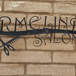 Ermelinda Salon - Tucked away at the end of the quaint El Patio Mall