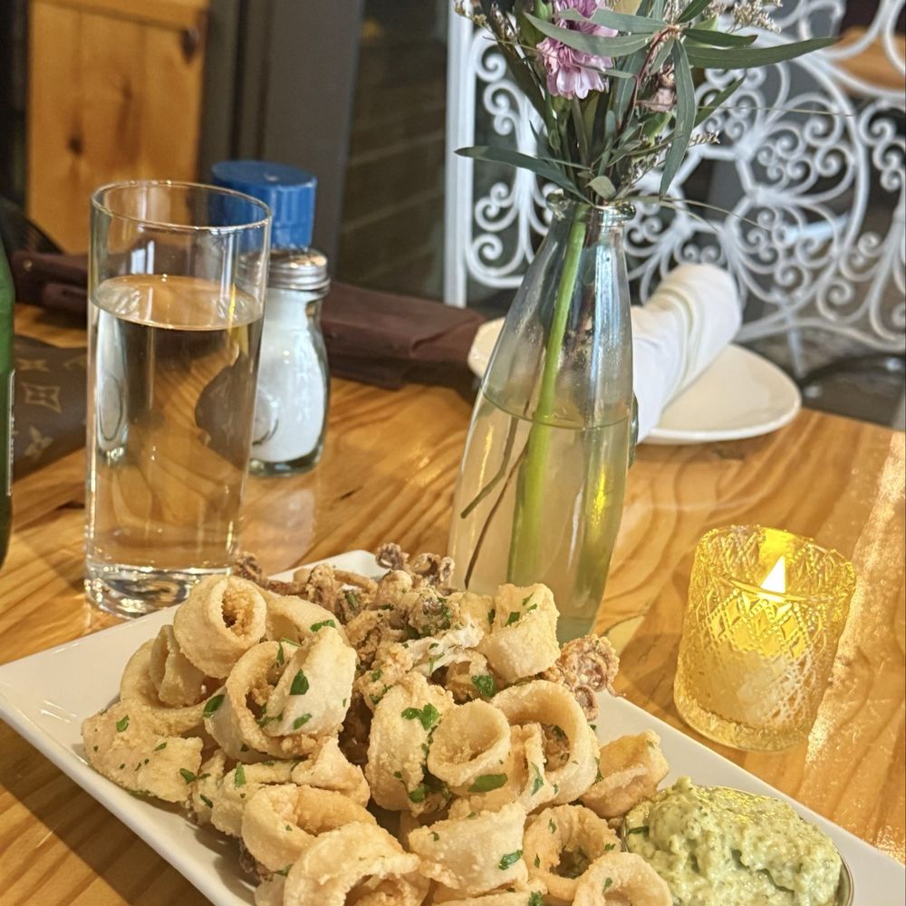 Semolina Kitchen & Bar - Fried Calamari - Pizza Near Me - Medford, Massachusetts