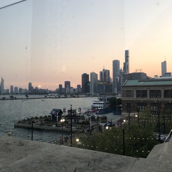 Offshore Rooftop - New American Near Me - Chicago, Illinois