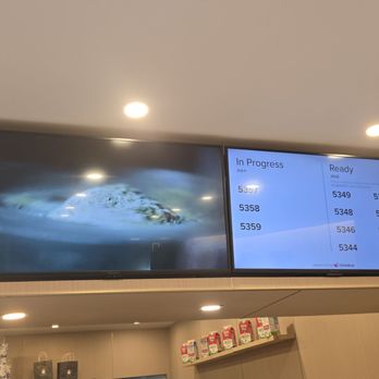 Tea Scholar - Orders in progress and ready to go - Bubble Tea Near Me - Flushing, New York