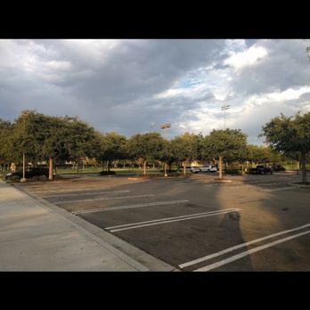 Oak Creek Community Park - Car park - Parks Near Me - Irvine, California Oak Creek Community Park - Car park - Parks Near Me - Irvine, California