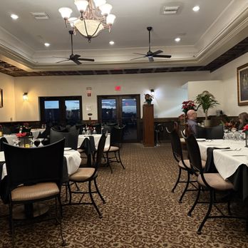 La Cocina at the Cellar Upstairs