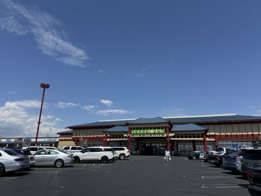 Greenland Supermarket by null