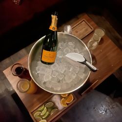 Muchas Gracias - Bottle service
