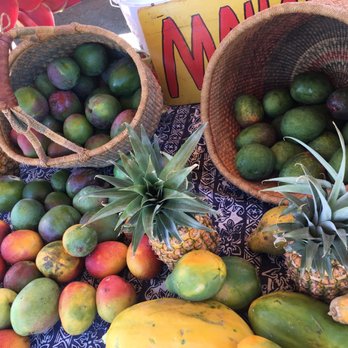 Paia Fruit & Farmstand - Big mangoes, papayas, pineapple, bananas, sour fruit. - Farmers Market Near Me - Paia, Hawaii