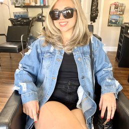 From dark brunette to blond in 4 hours