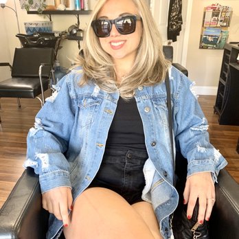 Hair Affair Salon - From dark brunette to blond in 4 hours - Hair Salons Near Me - San Clemente, California Hair Affair Salon - From dark brunette to blond in 4 hours - Hair Salons Near Me - San Clemente, California