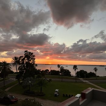 Hi-Fi Rooftop Bar - Cocktail Bars Near Me - Dunedin, Florida