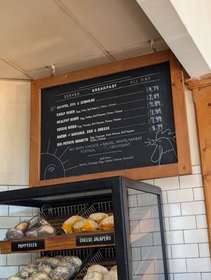 Benny's Lakewood by null