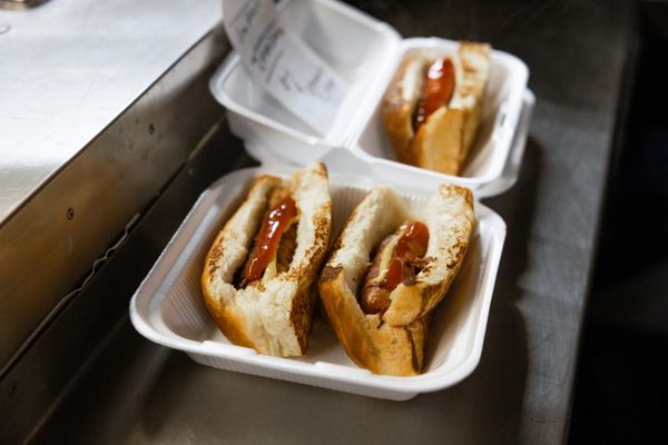 El Caprichoso Hot Dogs by null
