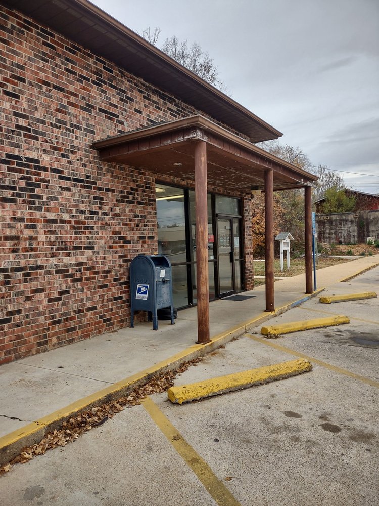 US POST OFFICE 205 S Main St, Eminence, Missouri Post Offices