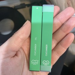 Smokers World - Fake puff bars have no arrow and no 5%