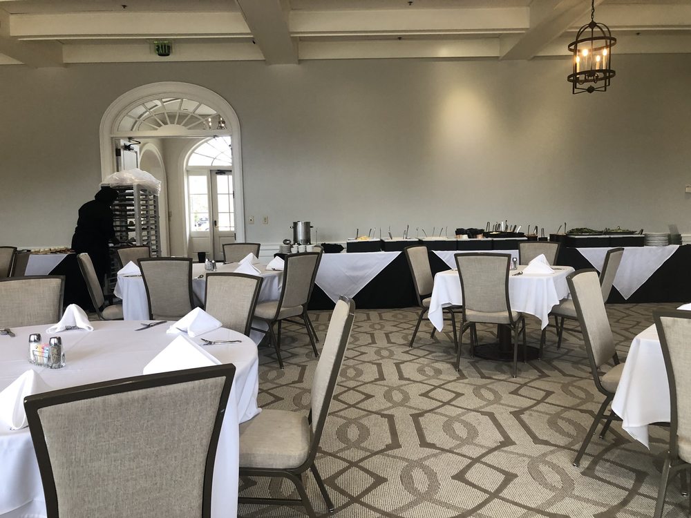 RIVER HILLS CLUB Updated September 2024 14 Photos 3600 Ridgewood