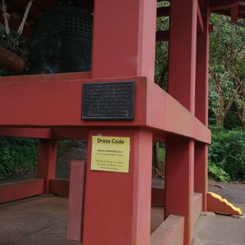Byodo-In Temple - Please respect the dress code! - Buddhist Temples Near Me - Kaneohe, Hawaii