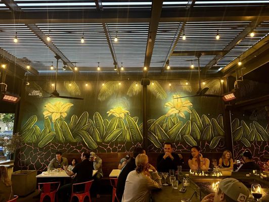 Luce Bar & Kitchen by null