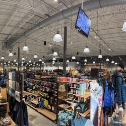 REI - Huge retail space