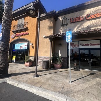 Dairy Queen - Storefront - Ice Cream & Frozen Yogurt Near Me - Riverside, California