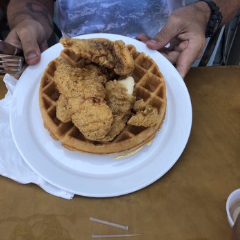 Pillbox Tavern - Chicken and waffles - American Near Me - Solana Beach, California Pillbox Tavern - Chicken and waffles - American Near Me - Solana Beach, California