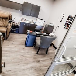 Sachet Nails - Your own personal mani pedi time.