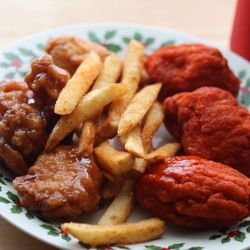 Wingstop - Original hot, lemon pepper and Hawaiian