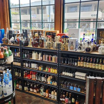 Keg n Bottle La Jolla - a wide view of a store - Beer, Wine & Spirits Near Me - La Jolla, California Keg n Bottle La Jolla - a wide view of a store - Beer, Wine & Spirits Near Me - La Jolla, California