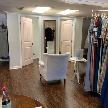 Lady In Lace - Bridal Near Me - Tuscaloosa, Alabama Lady In Lace - Bridal Near Me - Tuscaloosa, Alabama