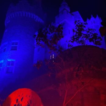 Casa Loma - Museums Near Me - Toronto, Ontario