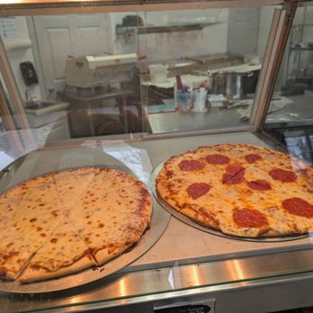 Salt & Pepper Scratch Kitchen - Desserts Near Me - Huntertown, Indiana Salt & Pepper Scratch Kitchen - Desserts Near Me - Huntertown, Indiana