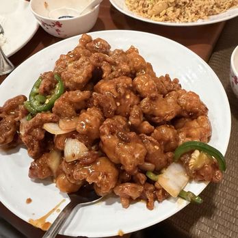 Nomad Asian Bistro - Garlic chicken - Chinese Near Me - Long Beach, California Nomad Asian Bistro - Garlic chicken - Chinese Near Me - Long Beach, California