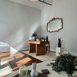 The Lounge By Tanna Rae - Dreamy waiting area and front desk!